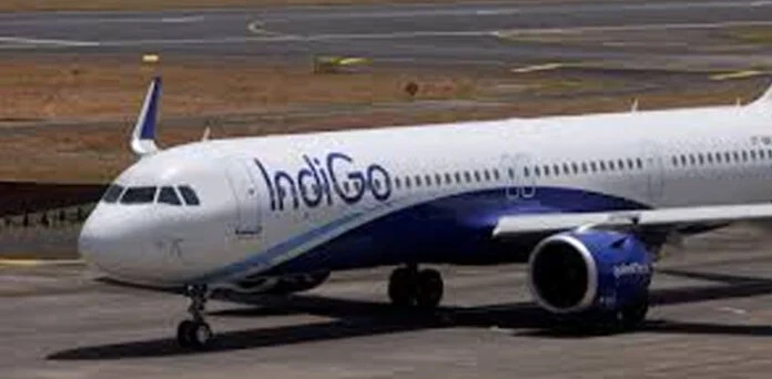 احمد آباد حادثے کے بعد ایک اور پرواز کا ہنگامی لینڈنگ